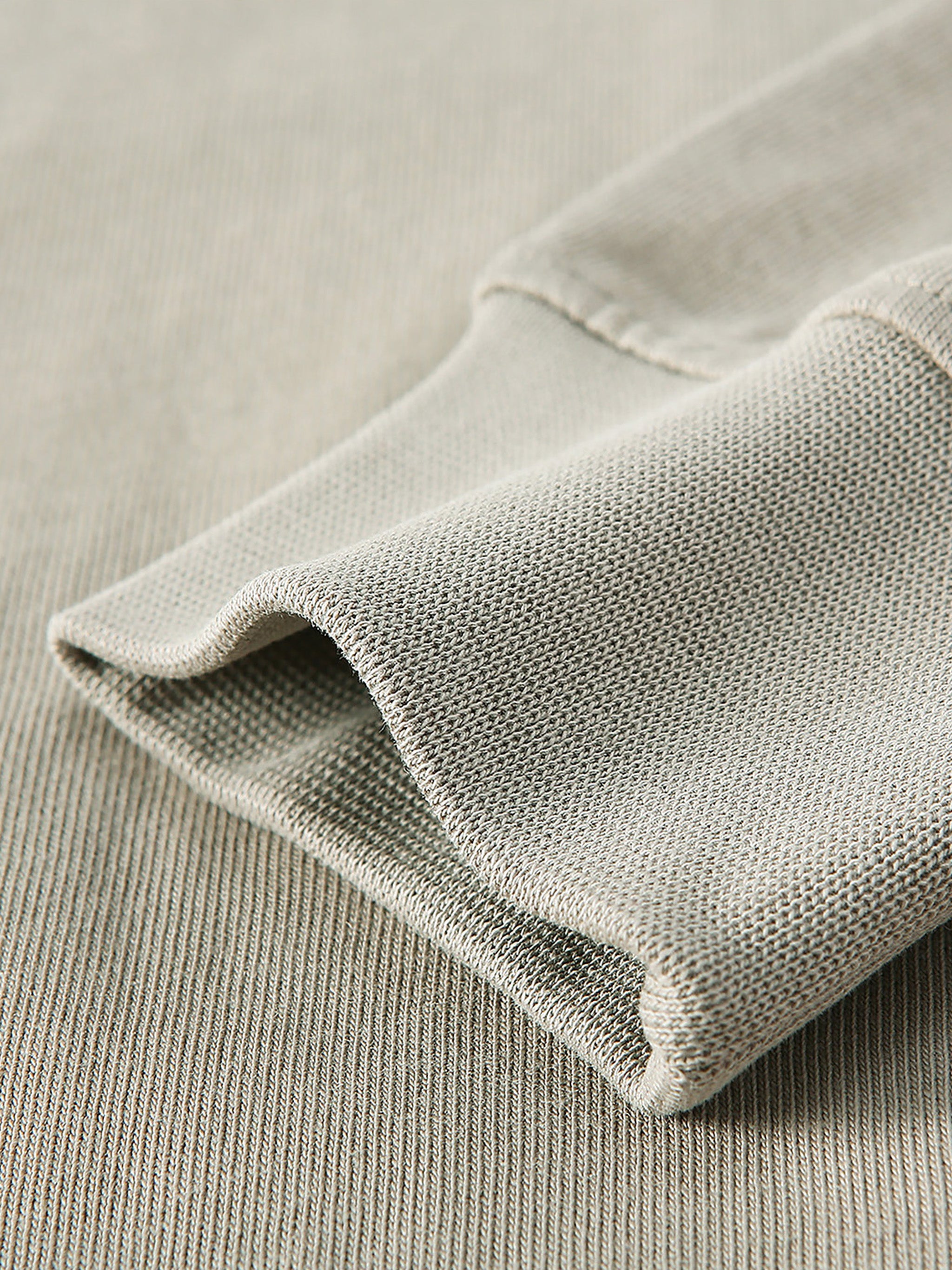 Essential VB Non-Shrink Mock Neck Sweatshirt