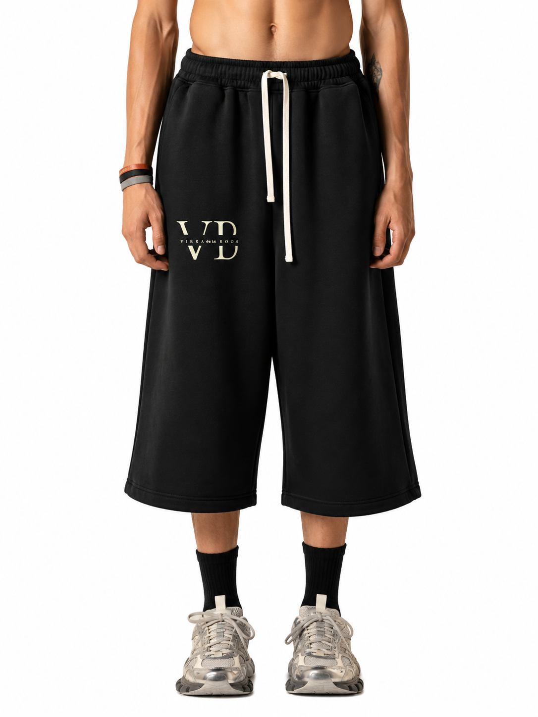 Relaxed Drawstring Three-quarter VB Sweatpants